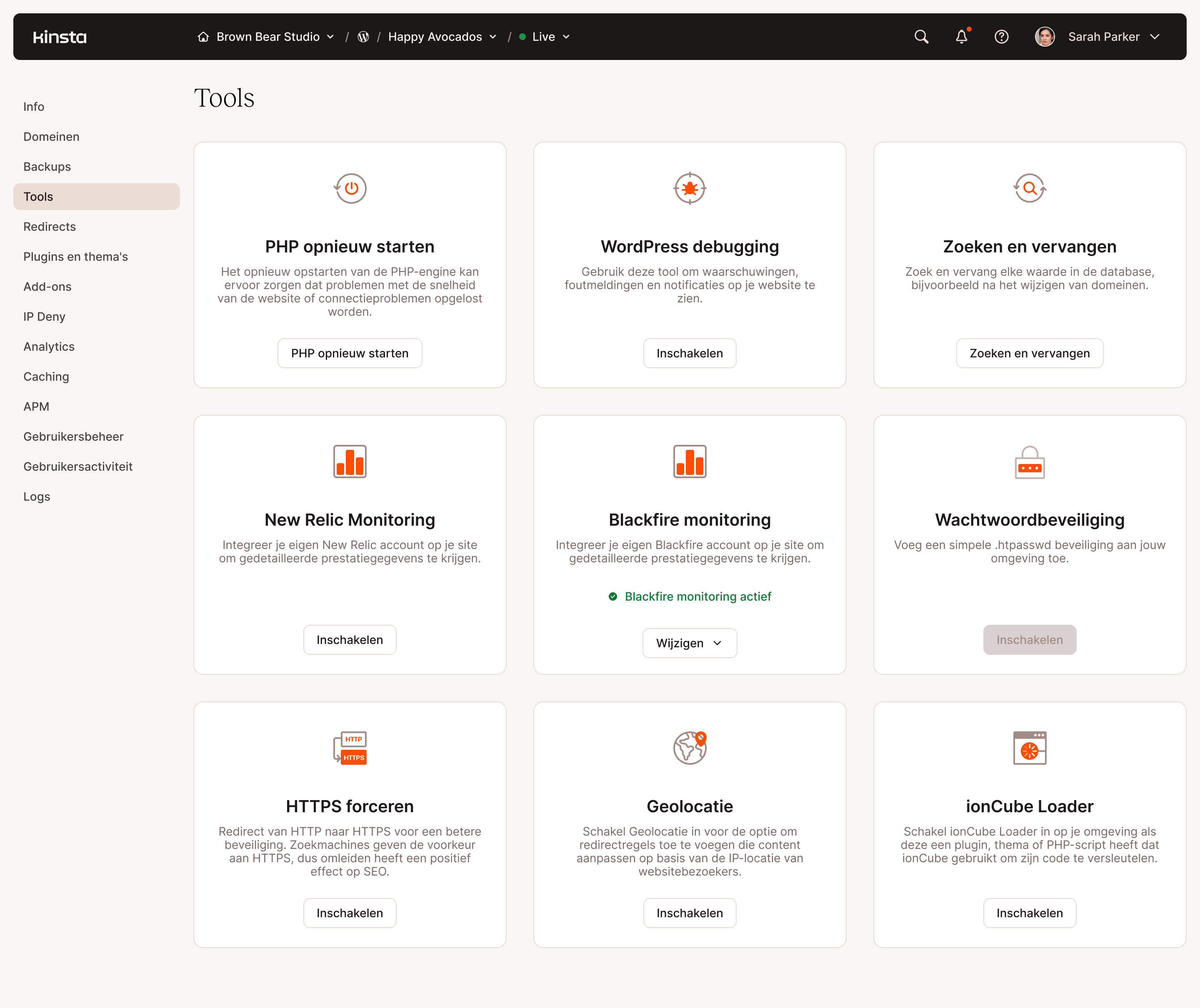 Dashboard met tools voor serverbeheer
